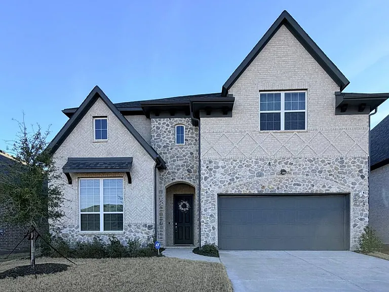 Parrino Pkwy — Photo 20