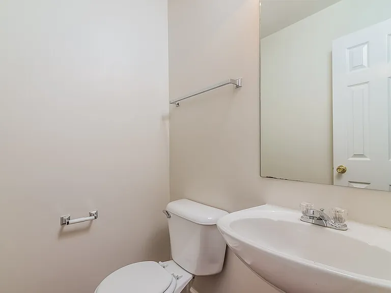 1864 Devon Dr — Photo 15
