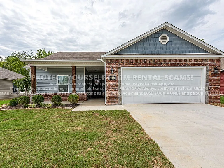 1291 S Springfield Dr — Photo 1