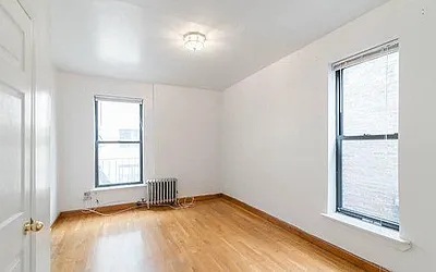 Rented by Addison Property Group