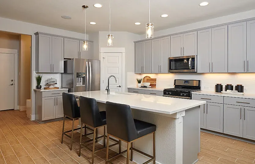 3 bed, 2.5 bath, 1899 sqft, $2,209 — Photo 4