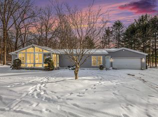 4448 E River Rd, Buchanan, MI 49107