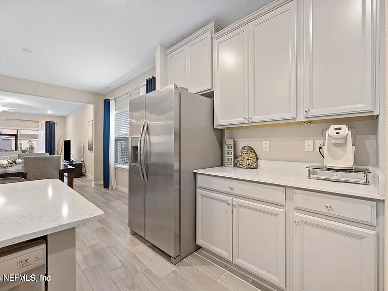 1780 Amberly Dr — Photo 17