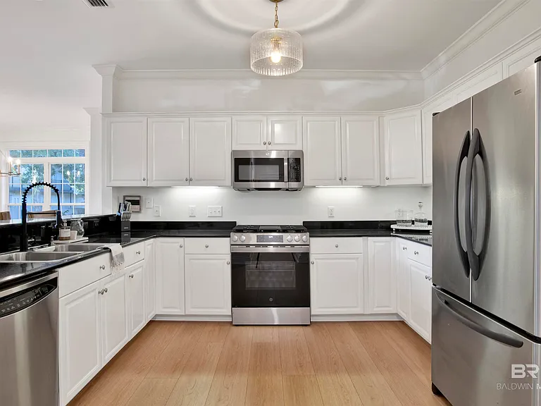 460 Equality Ave — Photo 11