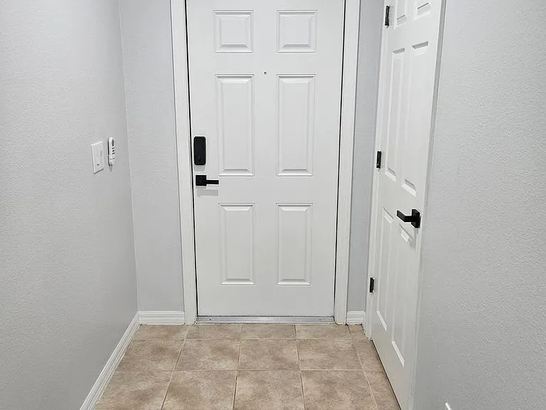 4214 Winding River Way — Photo 4