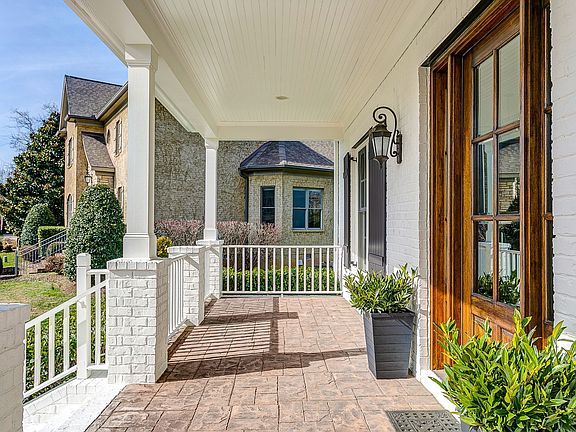 3rd image of 506 Braylon Cir