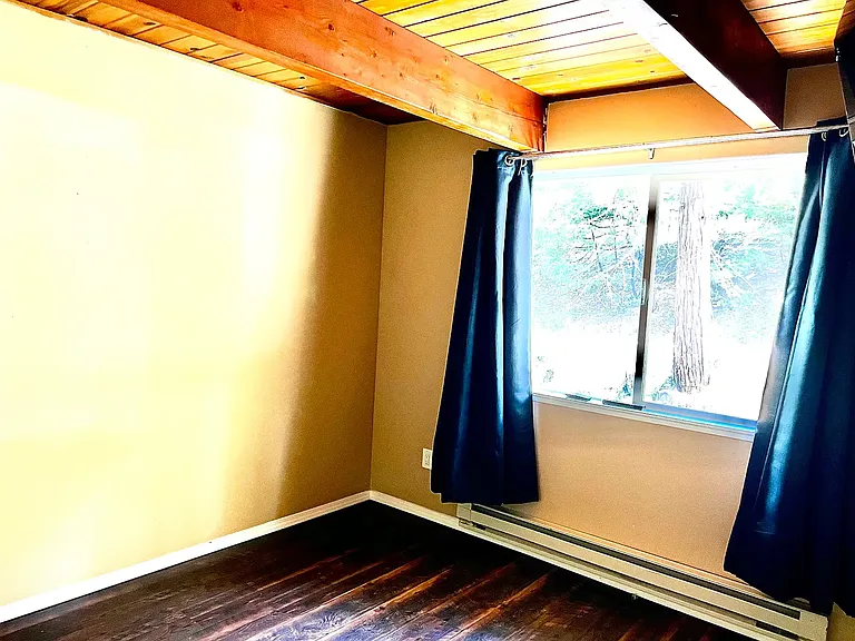 22400 Broken Bough Ln — Photo 12