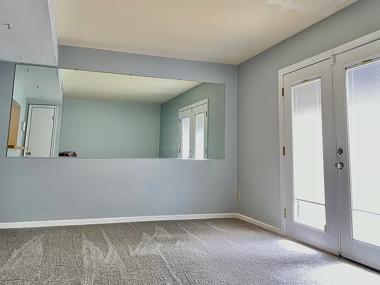 2221 Sedgewick Dr — Photo 8