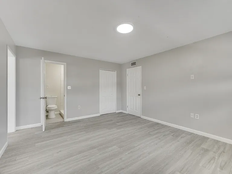 390 Needle Blvd — Photo 21