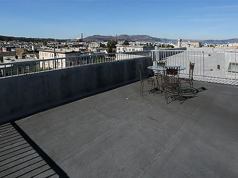 2170 Filbert St — Photo 12