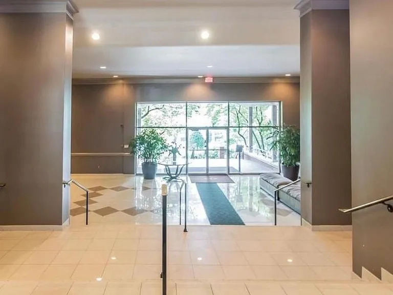 5301 Westbard Cir #222 — Photo 3
