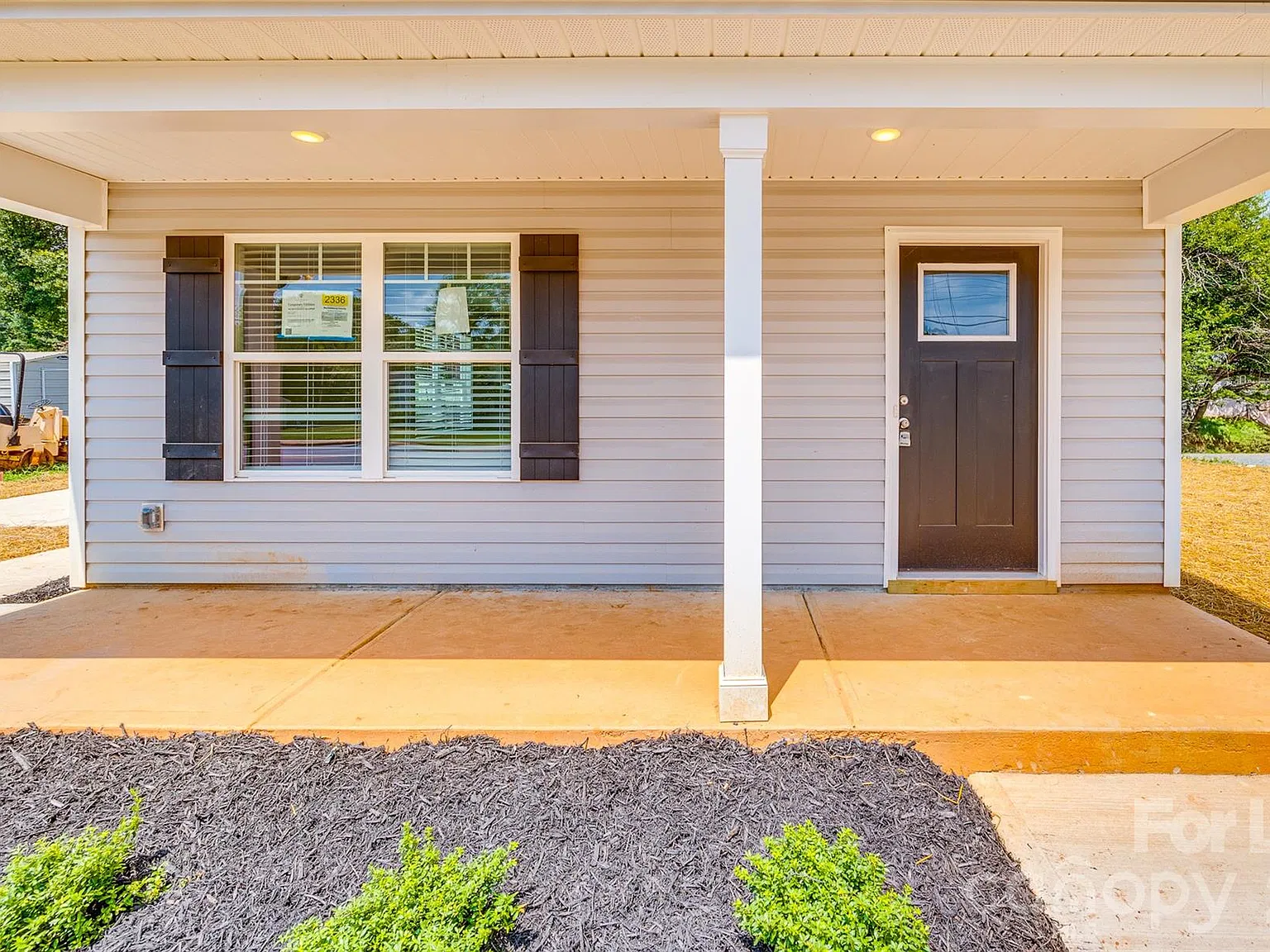 3 bed, 2.5 bath, 1343 sqft, $1,900 — Photo 2