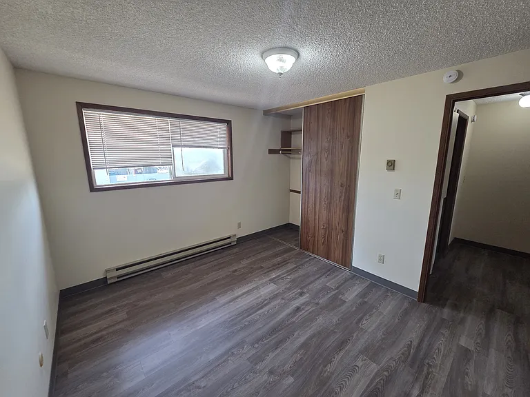 615 N Main St — Photo 14