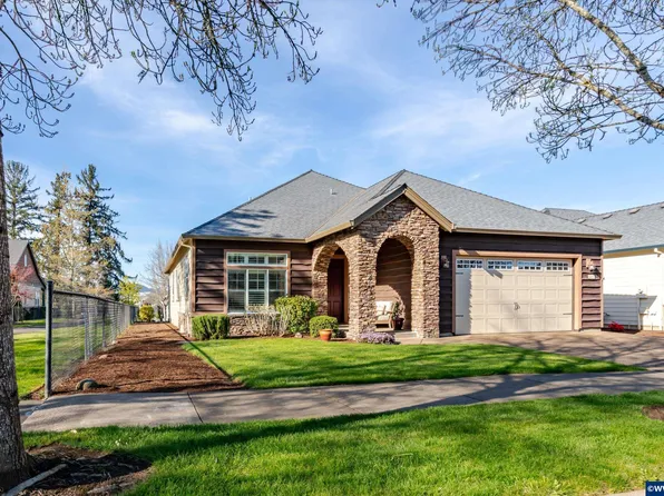 5001 SW Hollyhock Cir, Corvallis, OR 97333