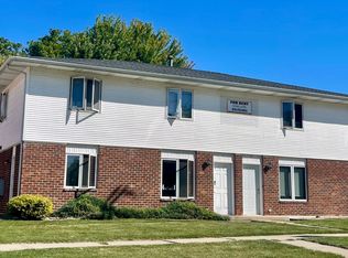 942 Elmwood Ave APT 3, Oshkosh, WI 54901