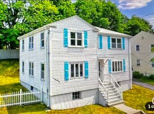 30 Bateman St FLOOR 1, Roslindale, MA 02131