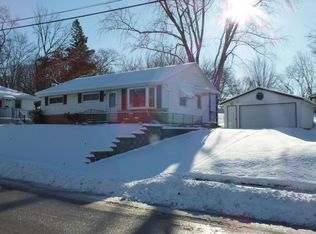 2221 Easy St, Waukesha, WI 53188