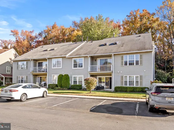707 Ralston Dr, Mount Laurel, NJ 08054