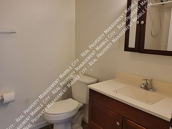 4th image of 3005 Hillside Ave