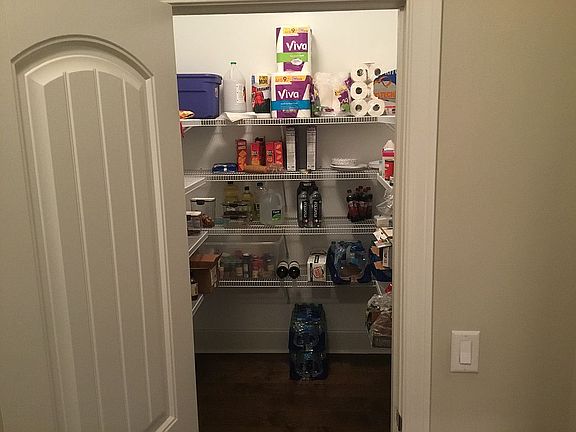 3rd image of 406 Canyon Creek Lndg