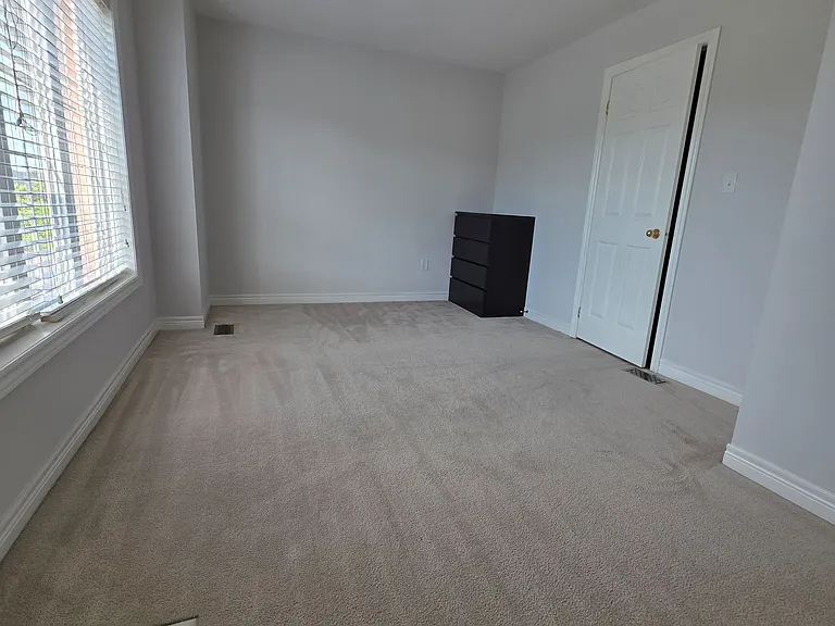 33 Aikenhead Ave — Photo 17