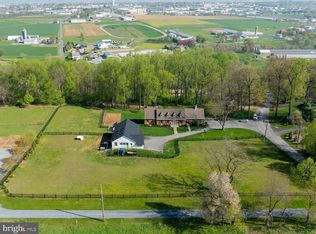 720 Stonecrest Dr, New Holland, PA 17557