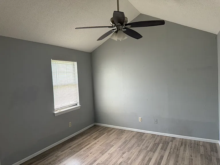 Large 3rd bedroom
