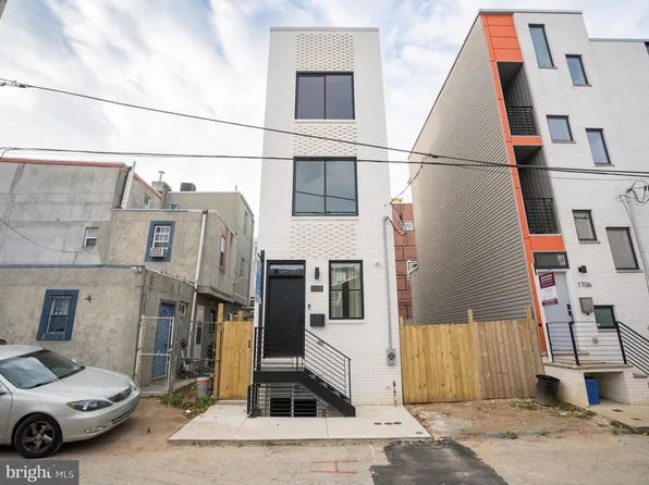 1702 N Orianna St, Philadelphia, PA 19122