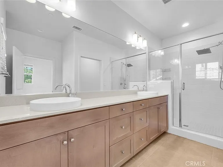 311 N Edenfield Ave — Photo 18