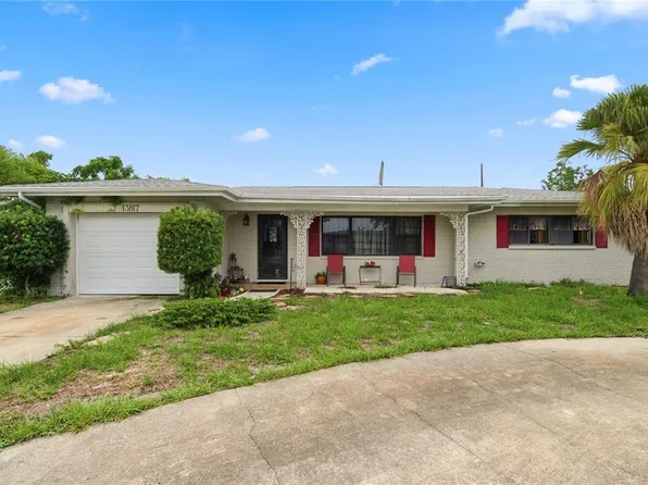 13817 Dominica Dr, Seminole, FL 33776