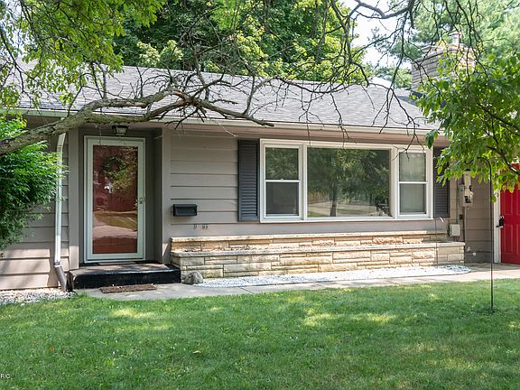 2nd image of 2730 Applelane Ave