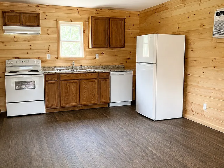 191 Redbud Trl — Photo 10