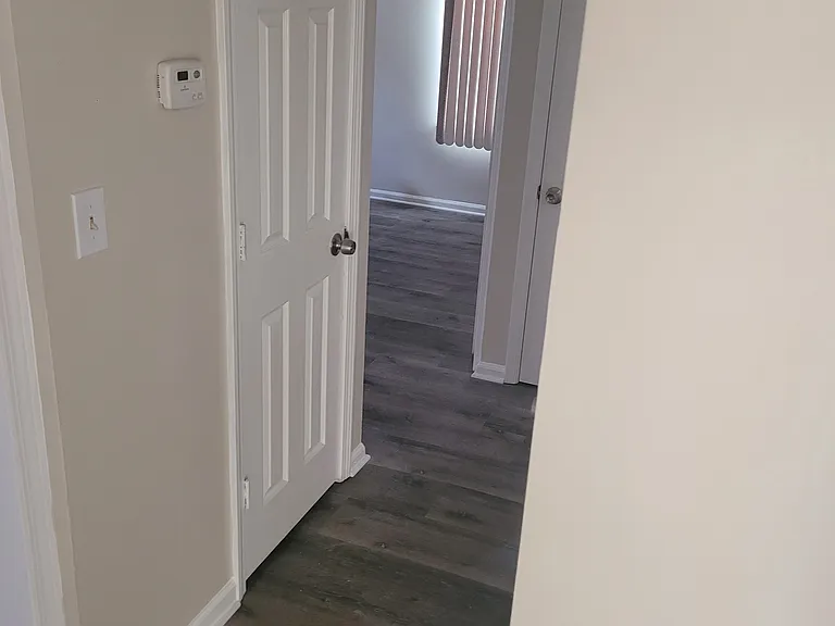19420 Huntington Rd — Photo 22