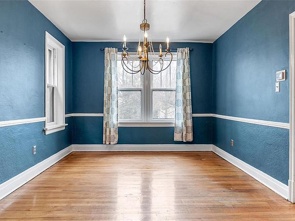 4th image of 4025 Parker Ave