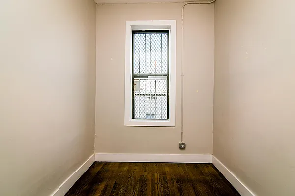 Rented by Nooklyn NYC LLC | media 26