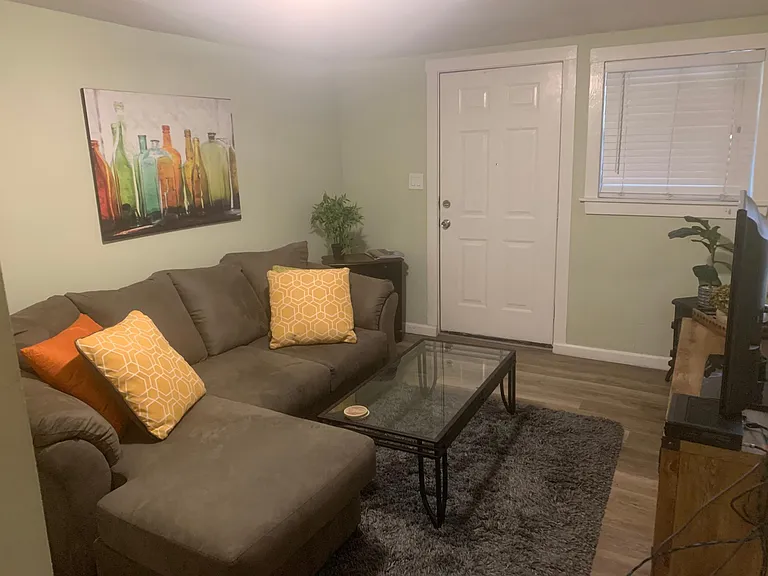 1710 F St #3 — Photo 3