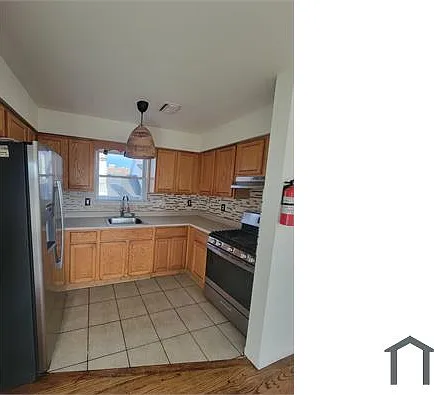857 Martin St #2