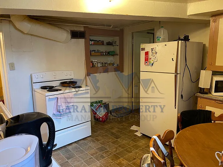 1526 Grand Ave #3 — Photo 3