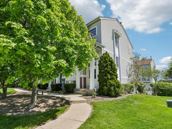 9355 Harrison St, Des Plaines, IL 60016