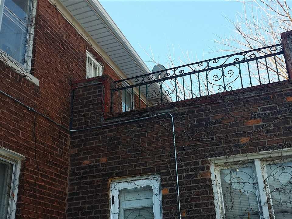 1st image of 2942 Glendale St