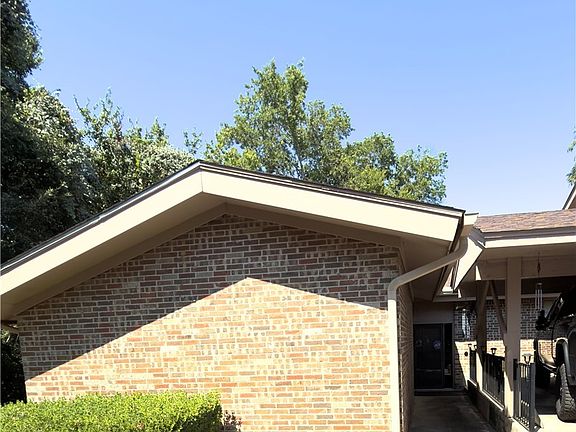 2nd image of 4000 Hickory Rd #6-9-10