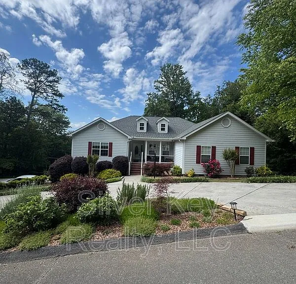 1980 Ridge Point Dr NW — Photo 1