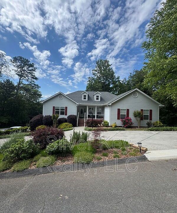 1st image of 1980 Ridge Point Dr NW