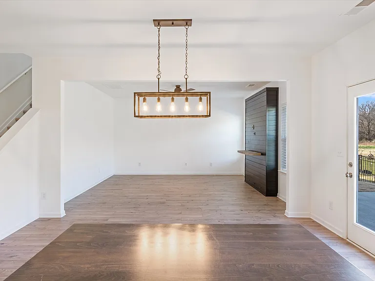307 Stonewall Dr — Photo 18