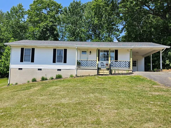 212 Middleton St, Galax, VA 24333