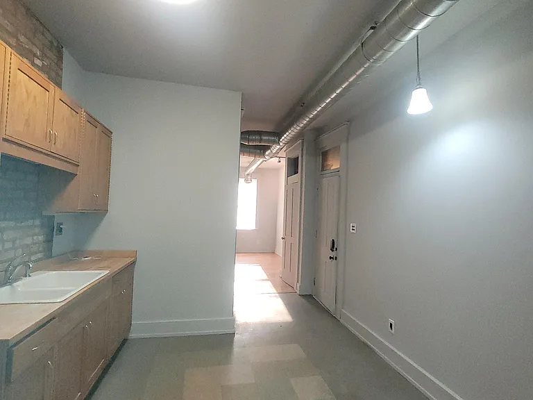 1669 Hamer St #1 — Photo 7