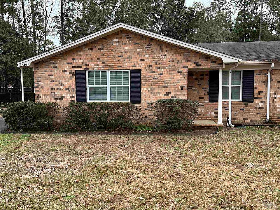 1st image of 1245 Pinnacle Cir #B