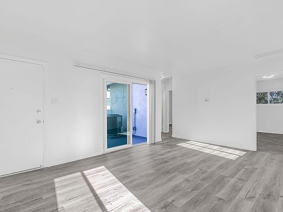 2nd image of 10107 England Ave APT 4