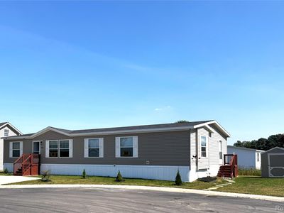 23183 Stag Ct, New Boston, MI, 48164