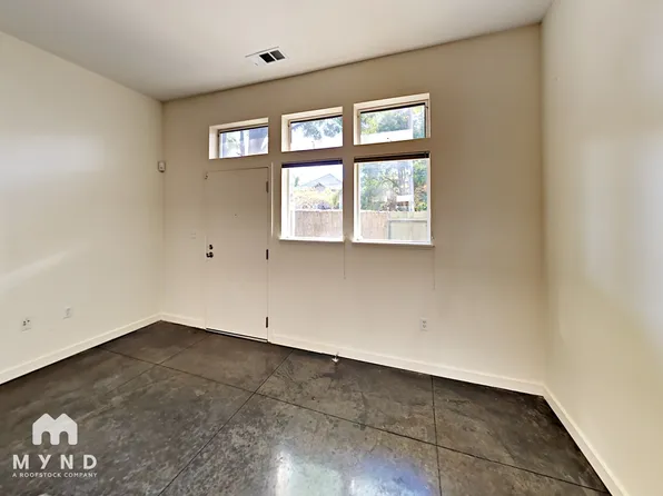 1222 32nd St, Oakland, CA 94608